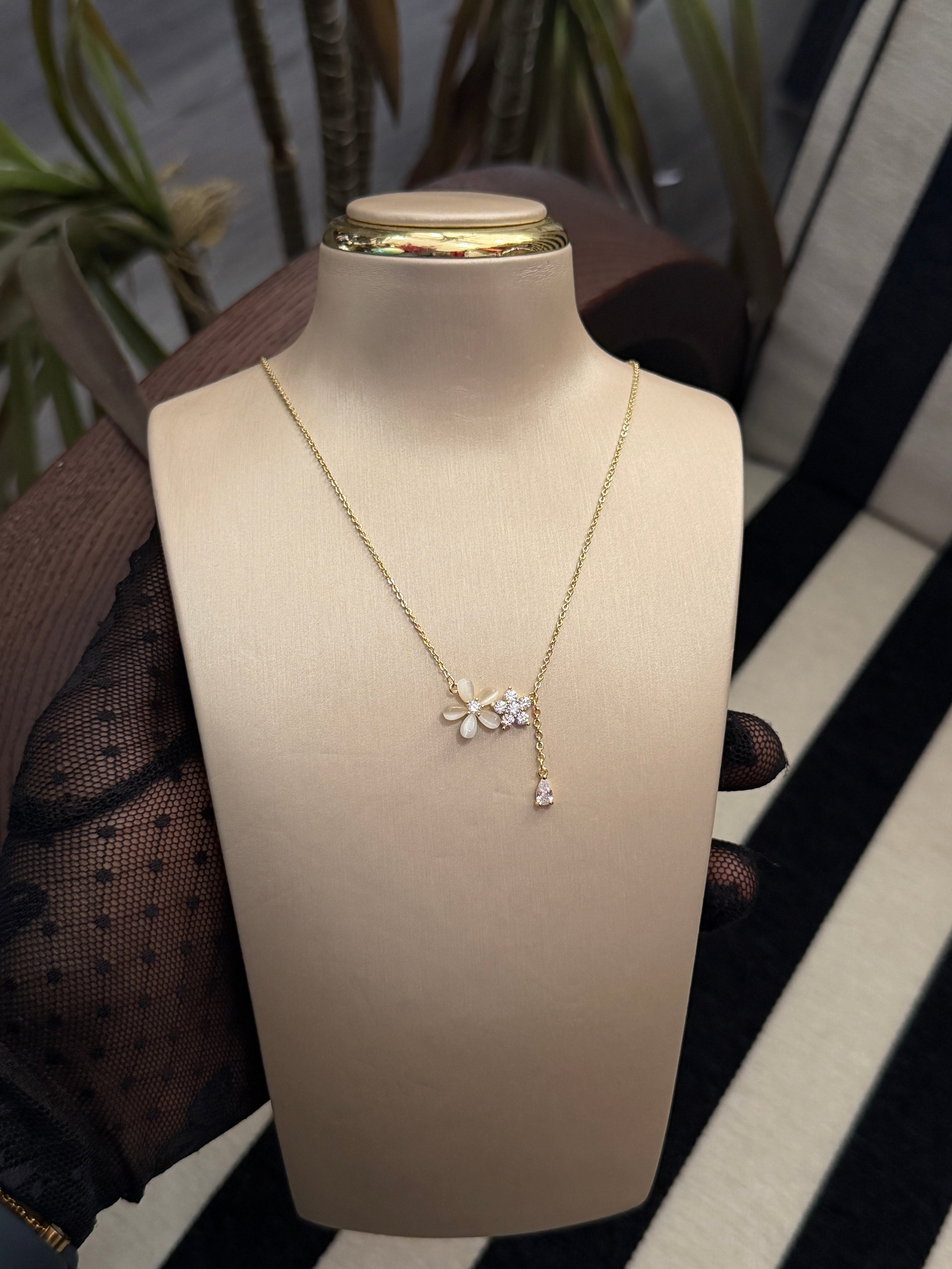 Leah Necklace