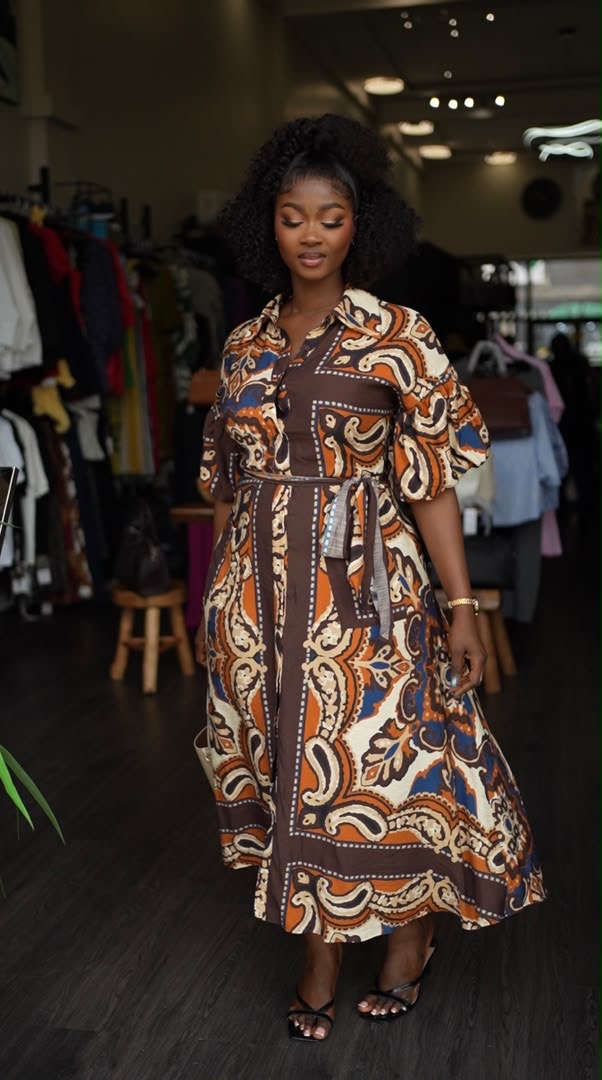 Lowri dress