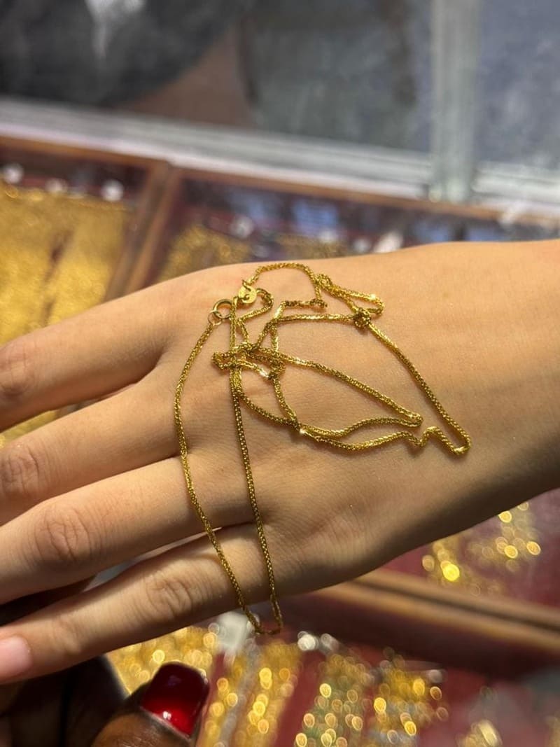 Nala 18-karat Gold necklace