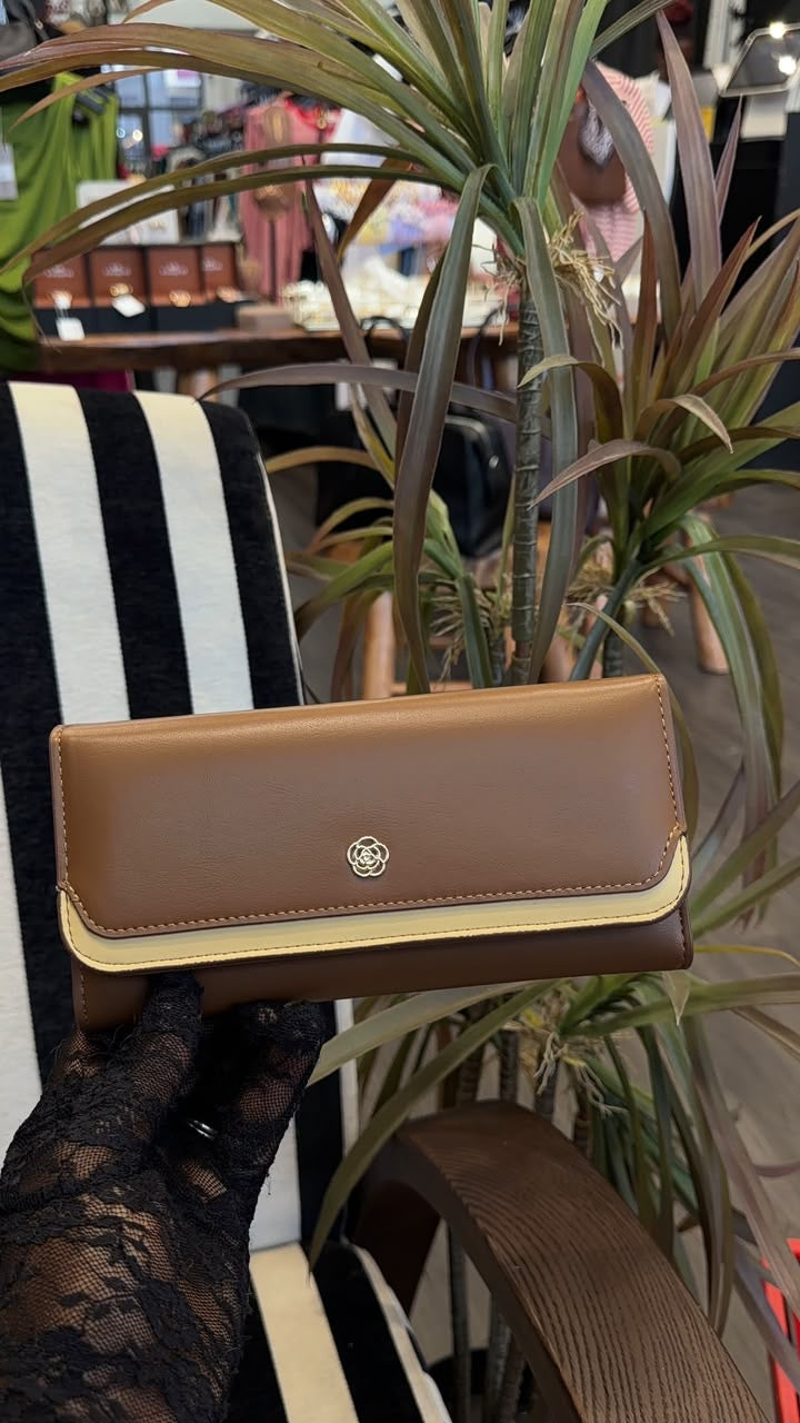 Tani purse brown