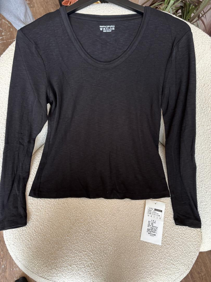 Sadiya top black
