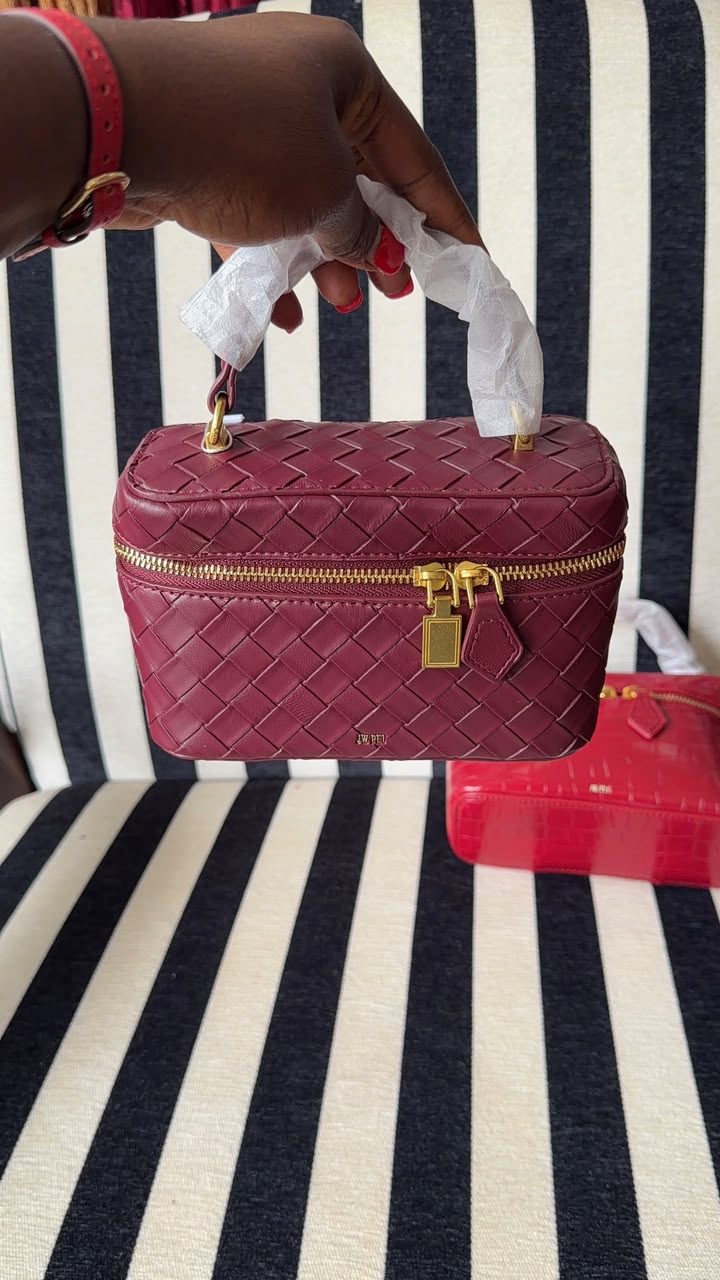 Etornam bag wine