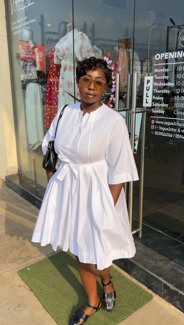 Gyakie dress white