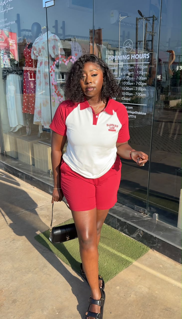 Romina set red