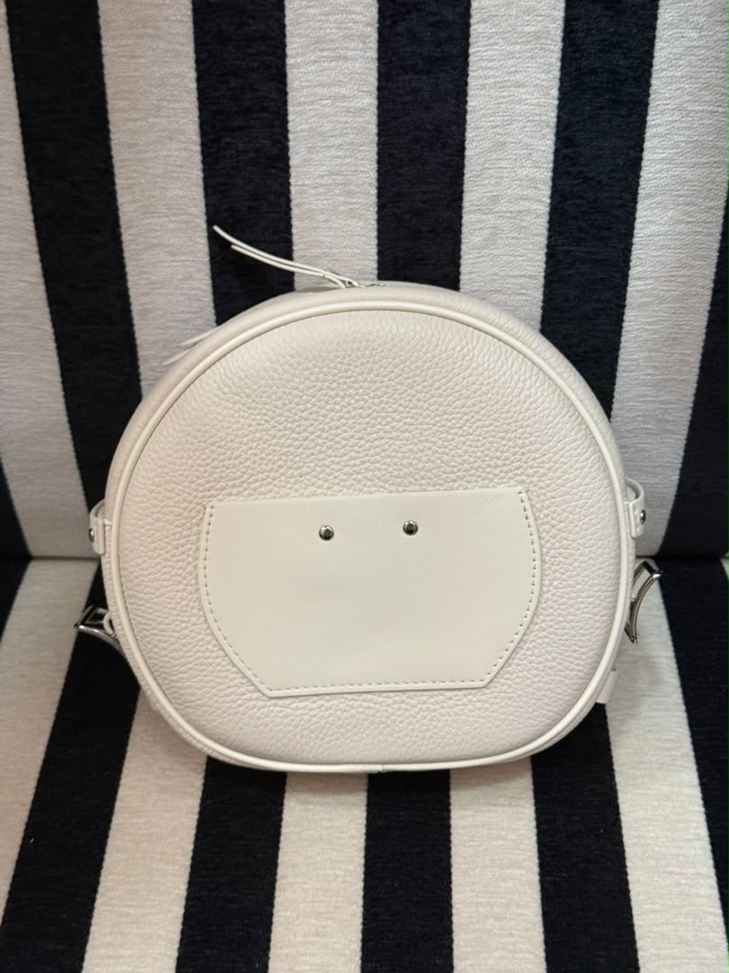 Naima bag off white
