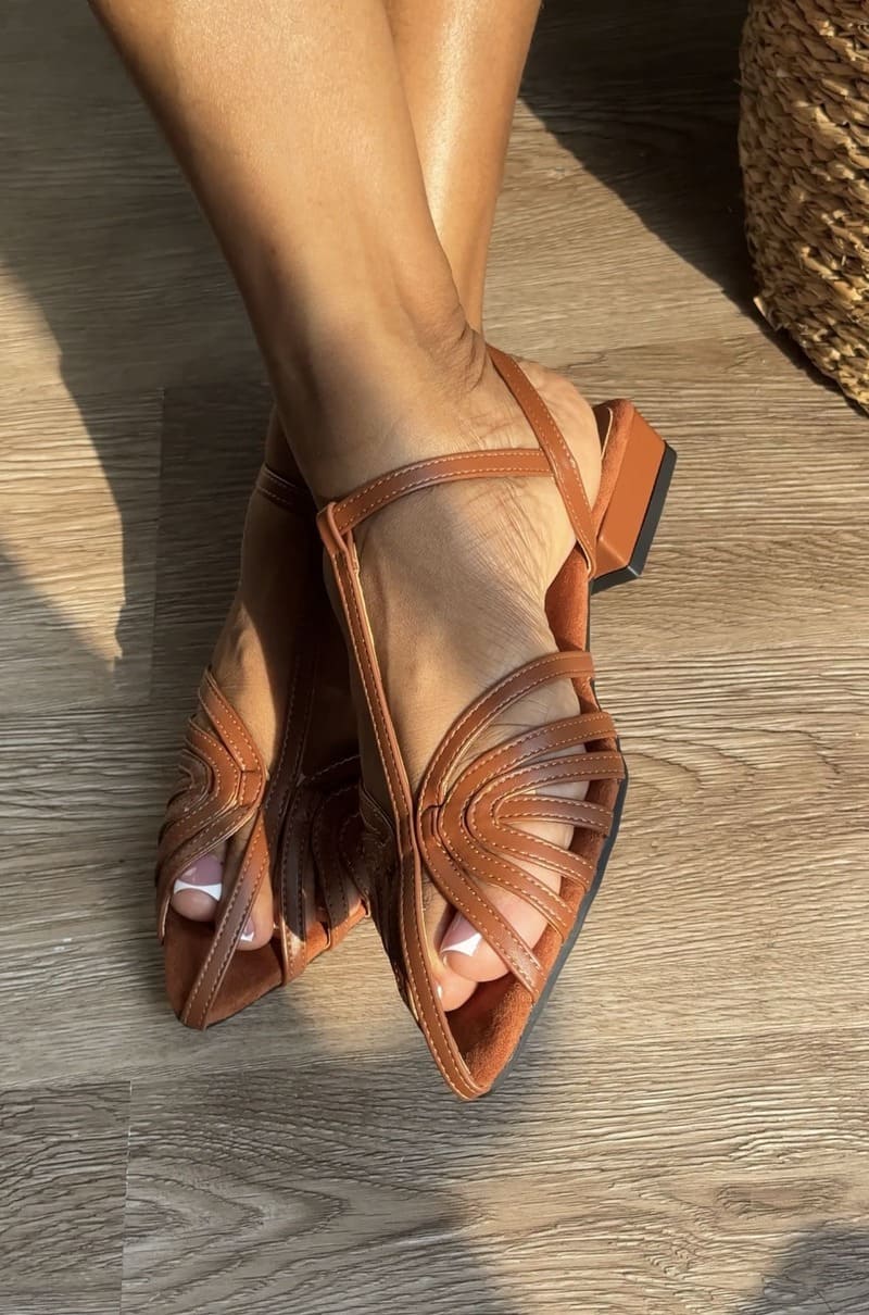Venus sandals