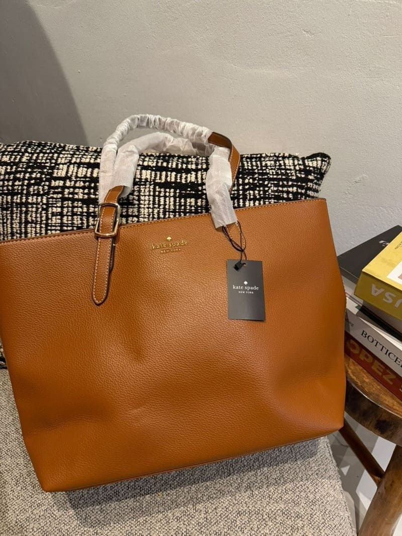 Haneefa brown bag