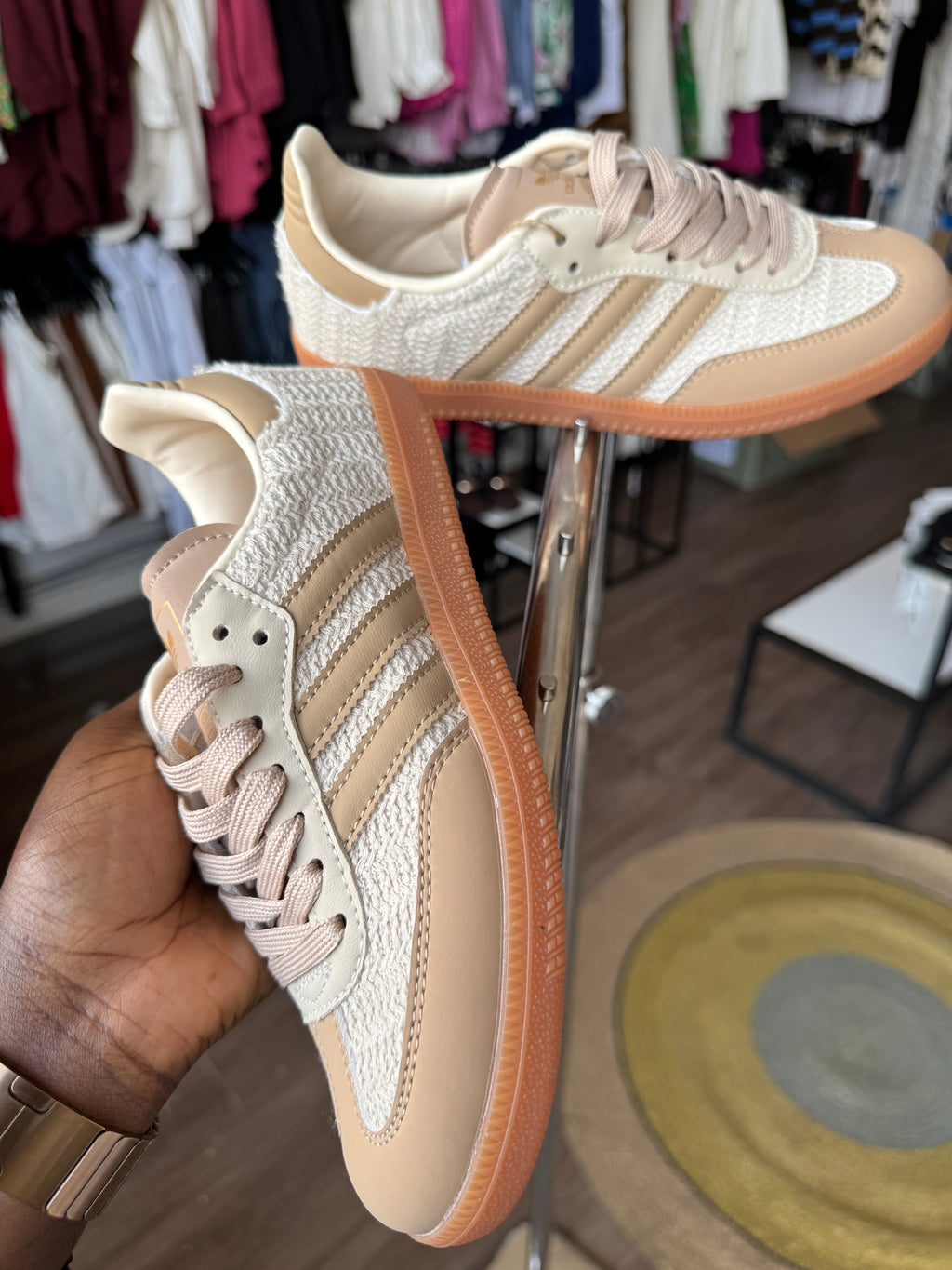 Pluto sneakers