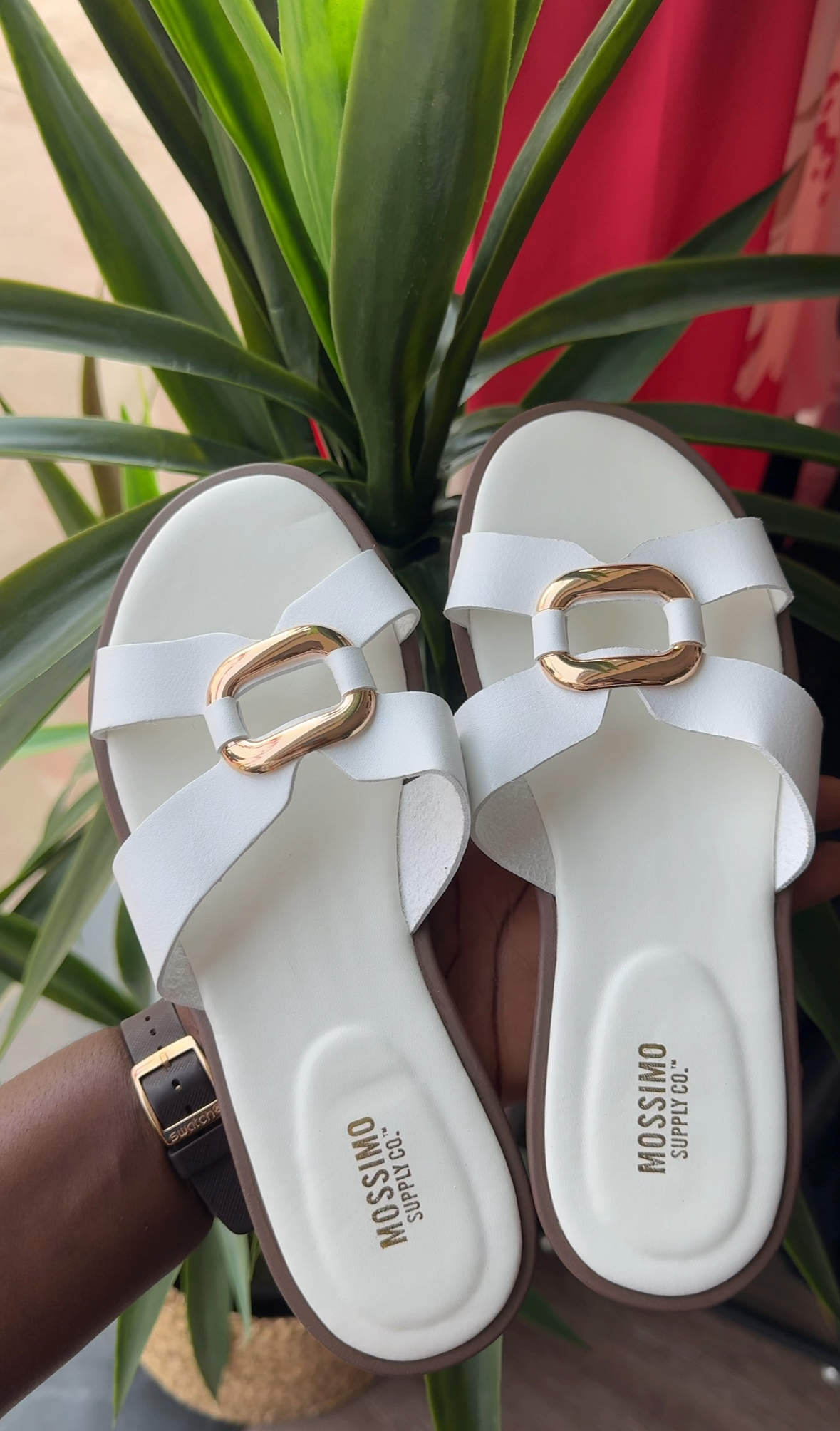 Layali white slippers