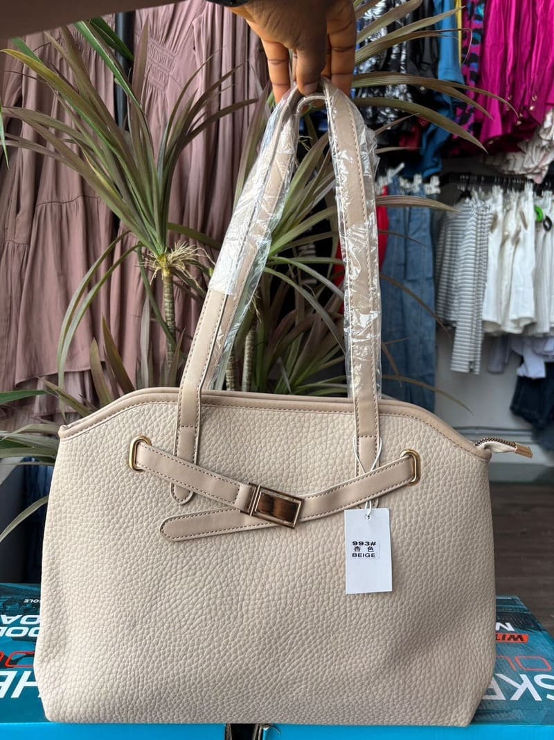 Anya bag cream