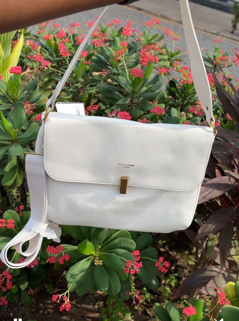 Clover bag white